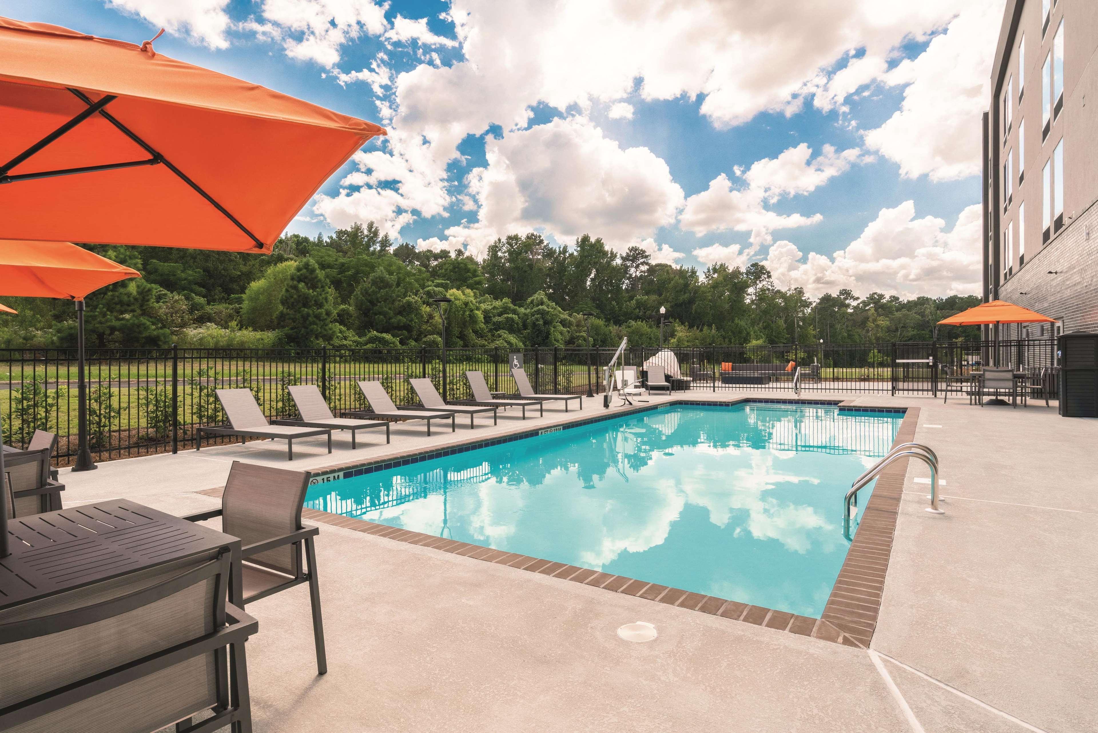 Hotel La Quinta By Wyndham Opelika Auburn Exterior foto